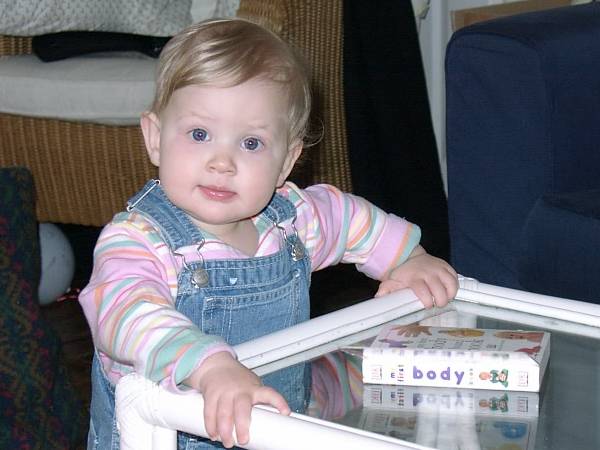 03310007_Emma_CheekyFace.jpg (37646 bytes)